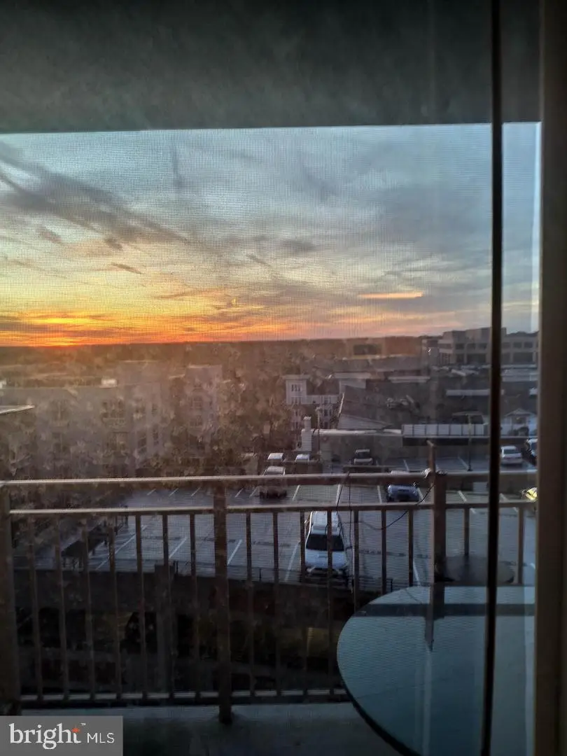 2726 Gallows Rd #915, Vienna, VA 22180 - Image #2