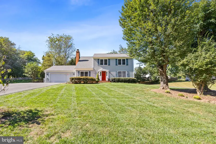 6116 Kings Color Dr, Fairfax, VA 22030 - Image #2