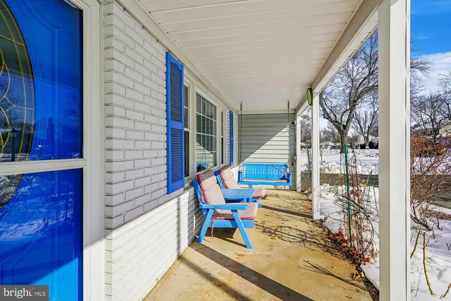 13302 Pennypacker Ln, Fairfax, VA 22033 - Image #3