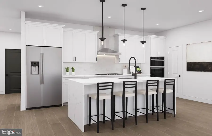 8131 Shining Star Ln #208, Vienna, VA 22182 - Image #2