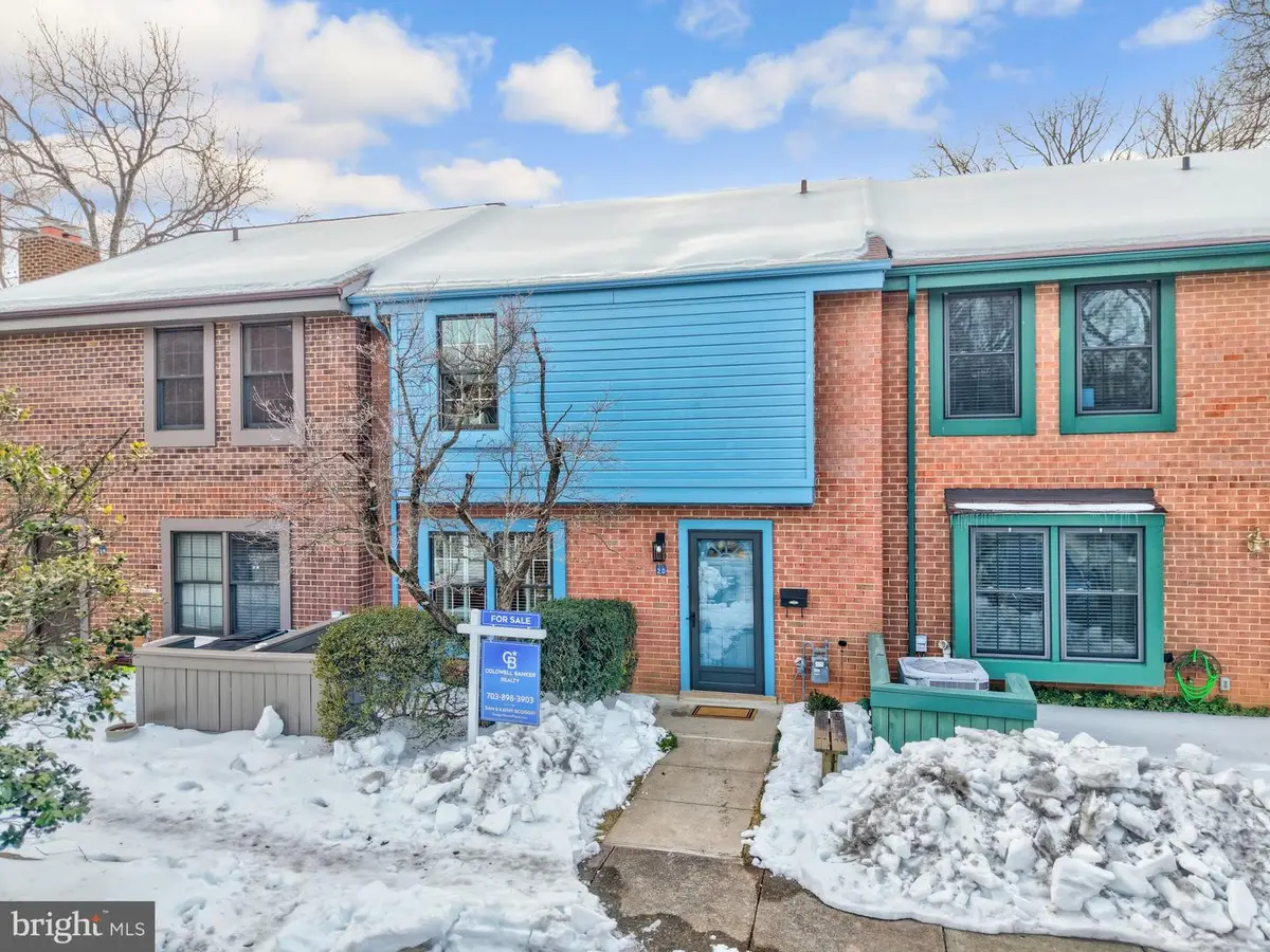 2120 Golf Course Dr, Reston, VA 20191 - Image #1