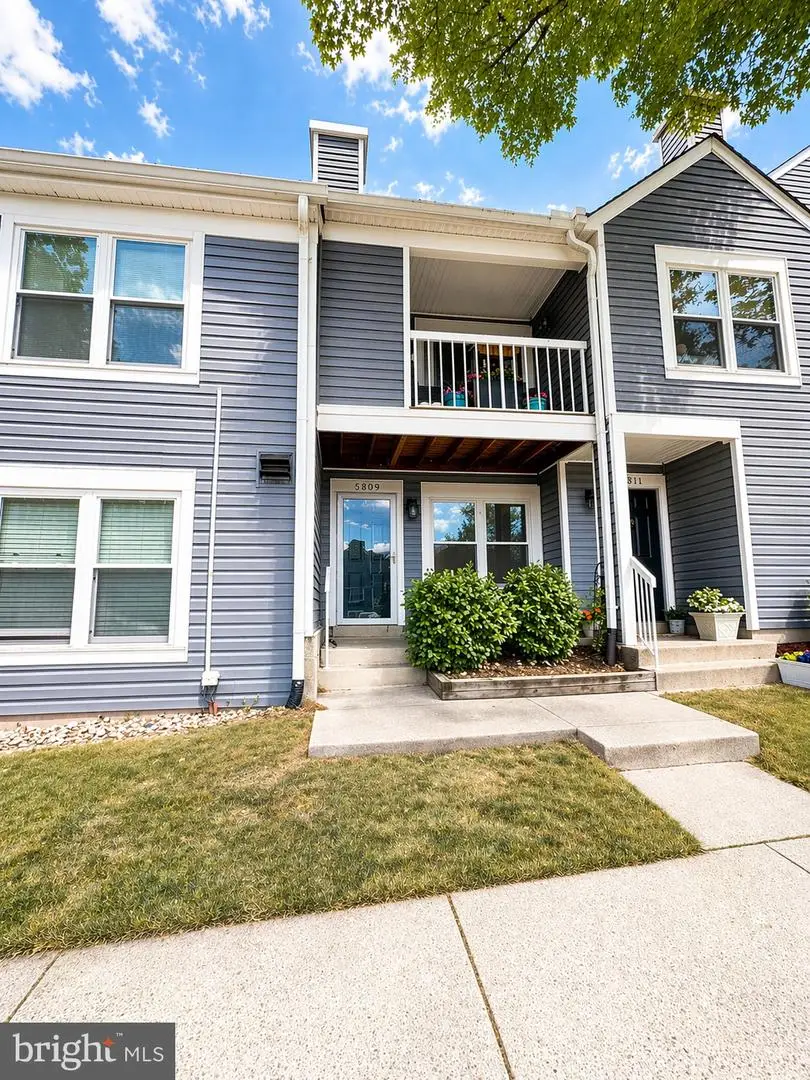 5809 Orchard Hill Ln #5809, Clifton, VA 20124 - #1