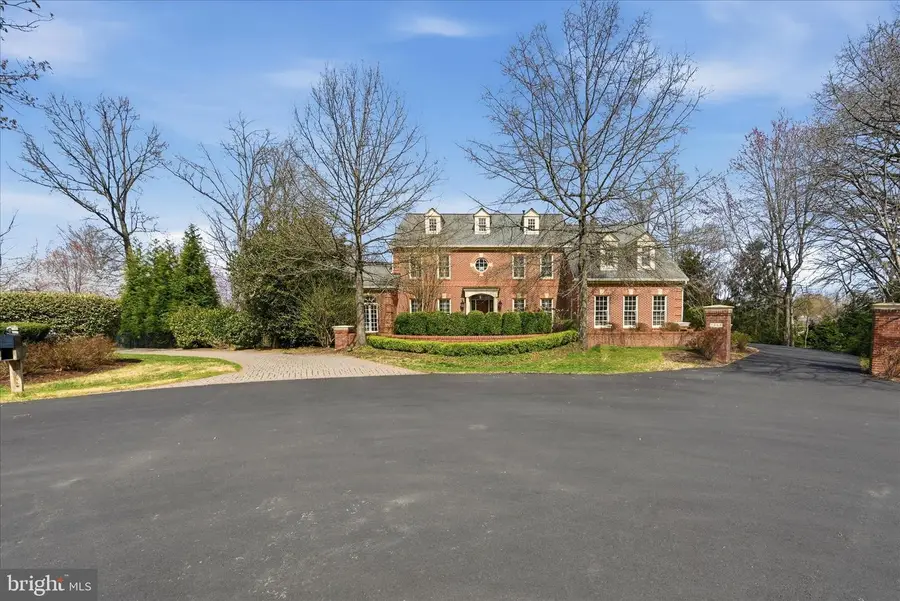 1234 Tottenham Ct, Reston, VA 20194 - #2