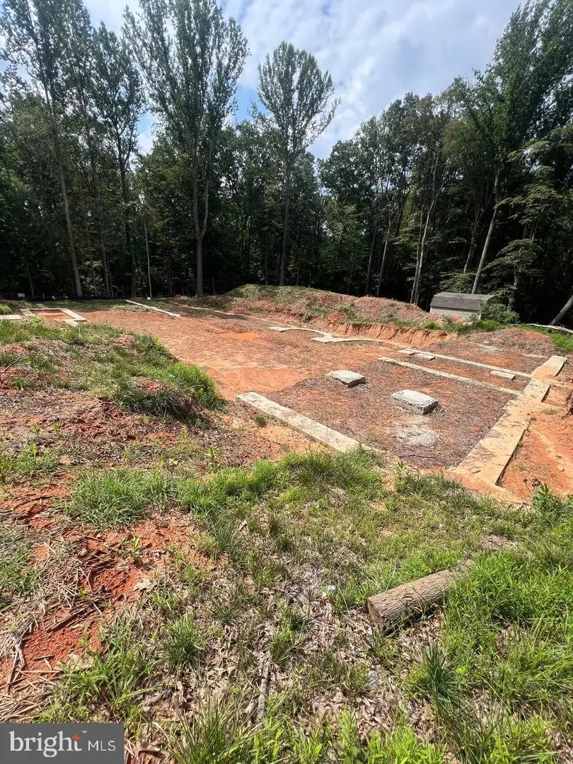 7114 Wolf Den Rd, Fairfax Station, VA 22039 - Image #1