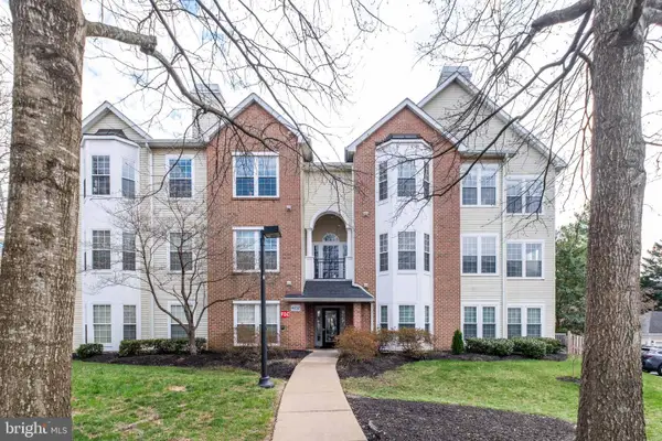 4132 Fountainside Ln #204, FAIRFAX, VA 22030