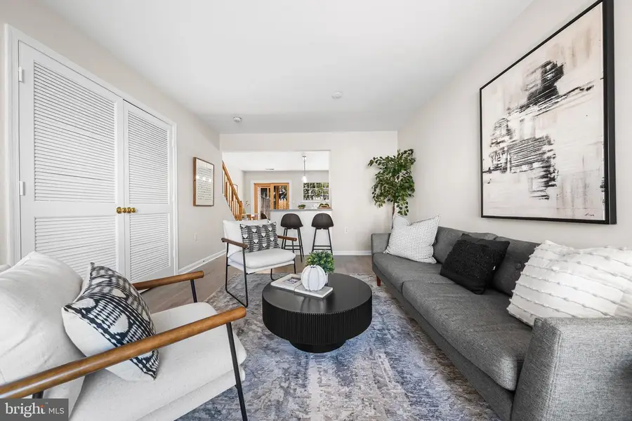 13109 Shadowbrook Ln, Fairfax, VA 22033 - #3