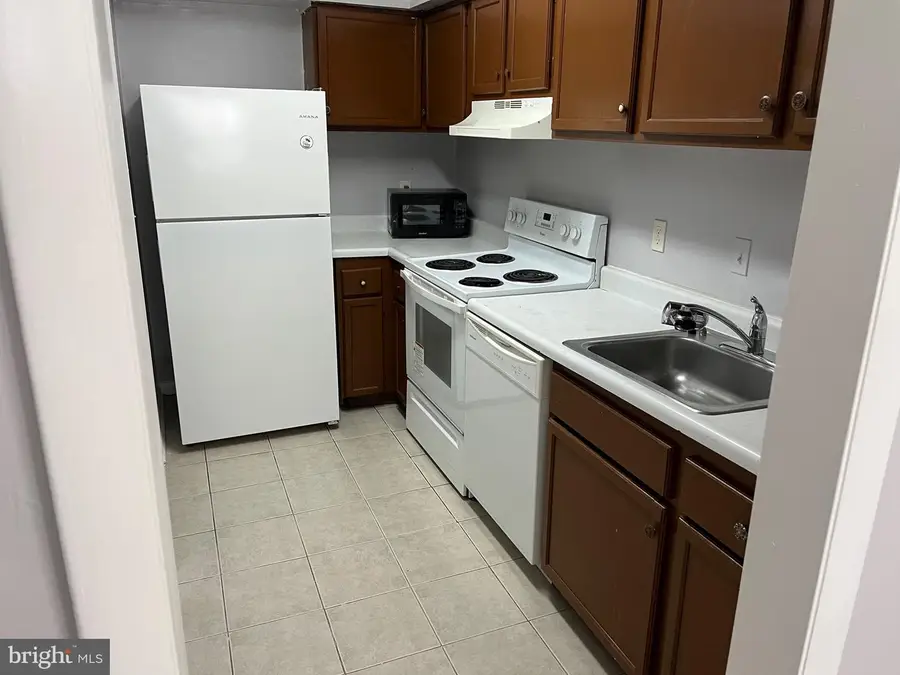 9505 Hagel Cir #01/b, Lorton, VA 22079 - #2