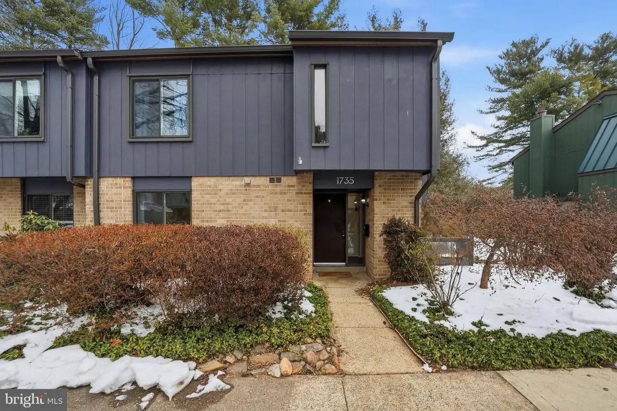 1735 Ivy Oak Sq #7, Reston, VA 20190 - Image #1