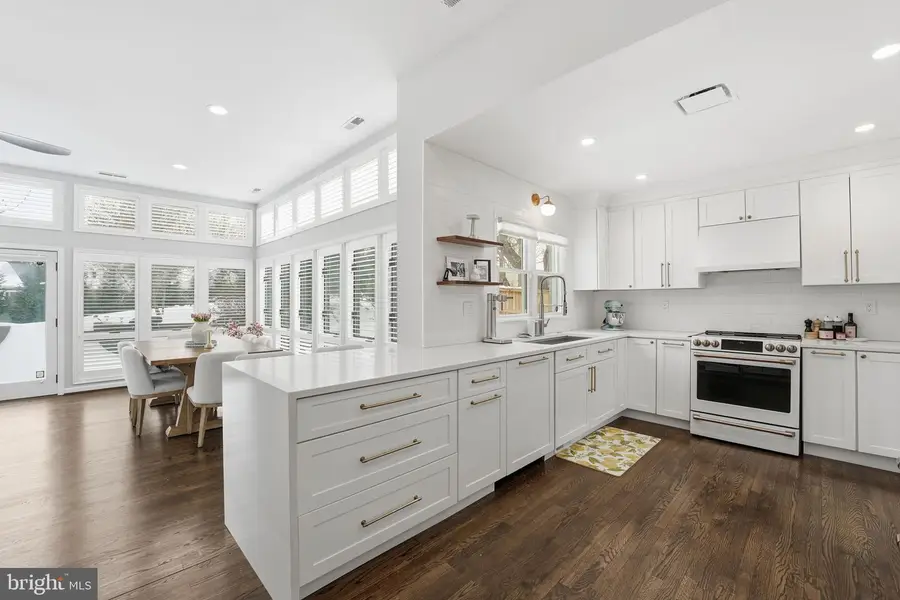 7321 Masonville Dr, Annandale, VA 22003 - Image #2