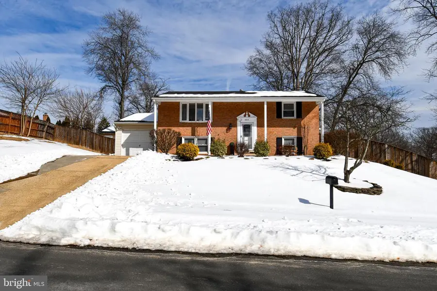 6819 Lavant Dr, Springfield, VA 22152 - #2