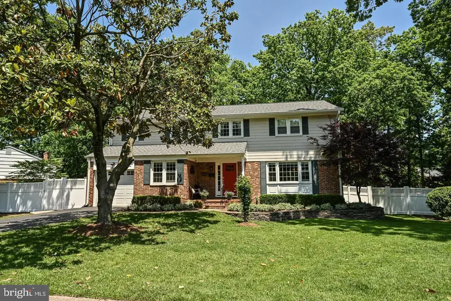 6003 Sherborn Ln, Springfield, VA 22152 - #3