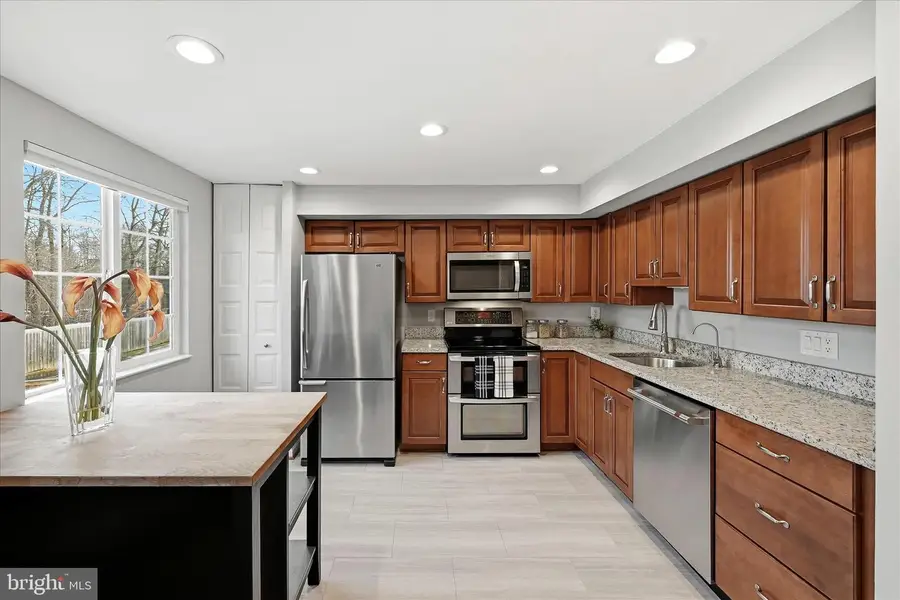 5211 Pleasure Cove Ct, Alexandria, VA 22315 - #3