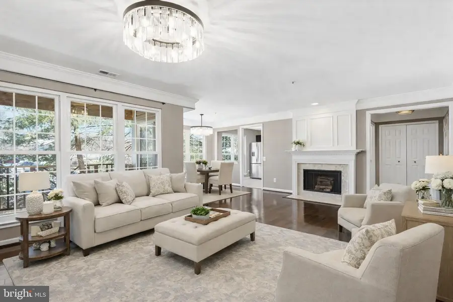 2808 Emma Lee St #201, Falls Church, VA 22042 - #2