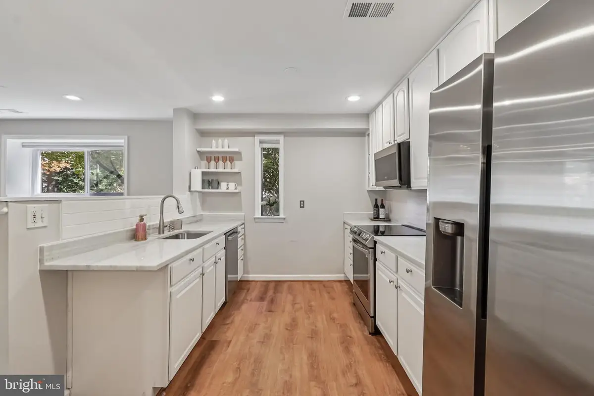 3769 Persimmon Cir, Fairfax, VA 22031 - #1