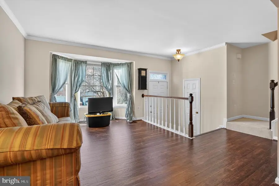 14611 Winterfield Dr, Centreville, VA 20120 - #3