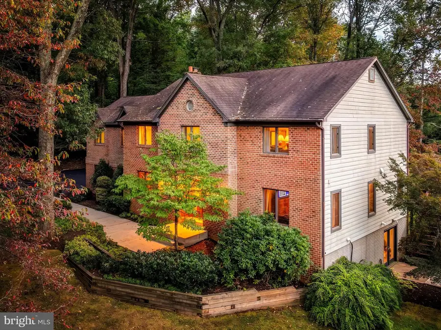 1738 Dressage Dr, Reston, VA 20190 - #2