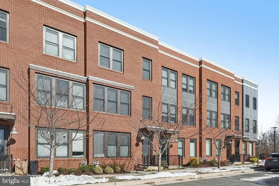 8386 Guard Tower Rd, Lorton, VA 22079 - #2