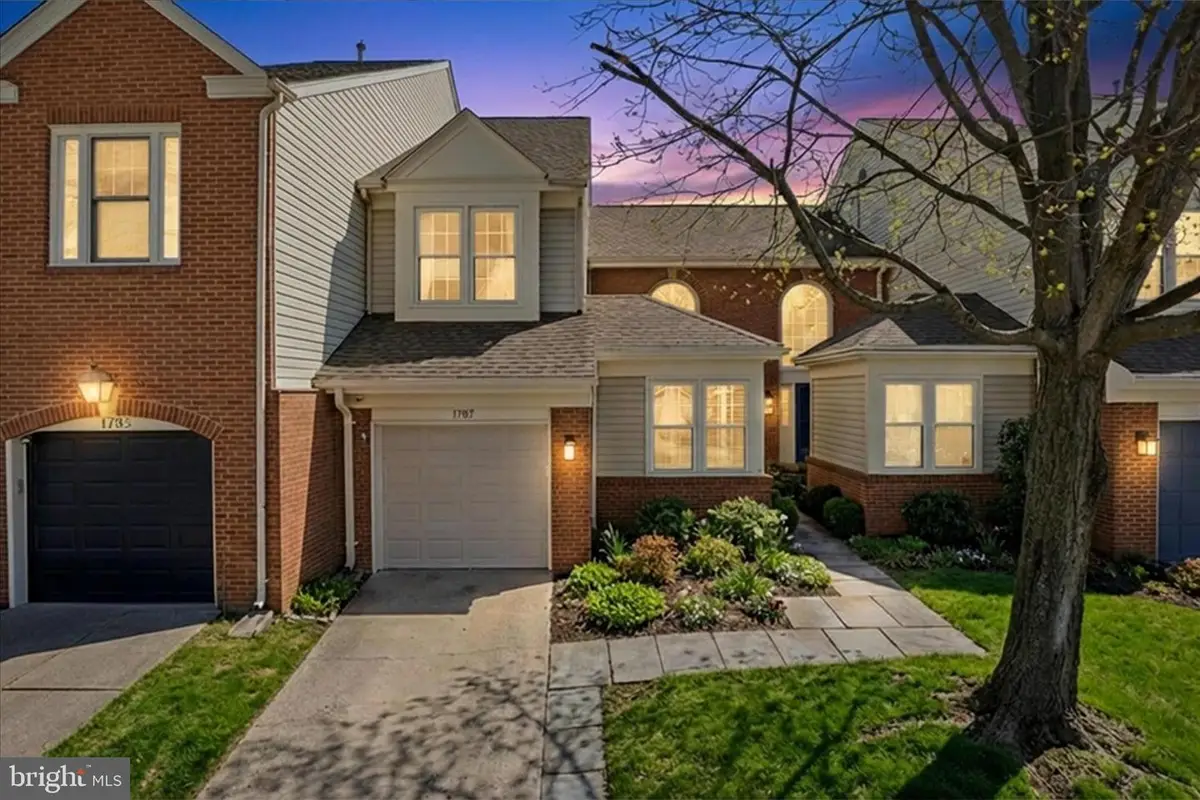 1787 Duffield Ln, Alexandria, VA 22307 - #1