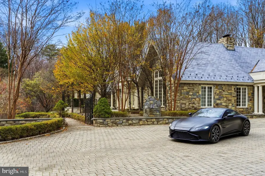 9324 Georgetown Pike, Great Falls, VA 22066 - #3