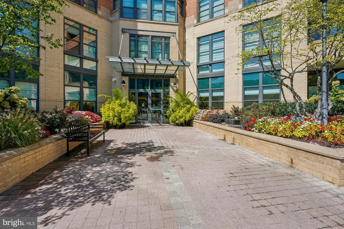 1830 Fountain Dr #1006, Reston, VA 20190 - #1