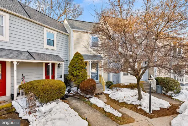 2148 Whisperwood Glen Ln, RESTON, VA 20191