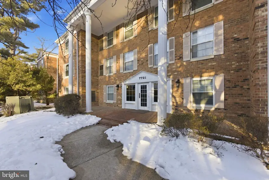 7721 Tremayne Pl #211, McLean, VA 22102 - #2