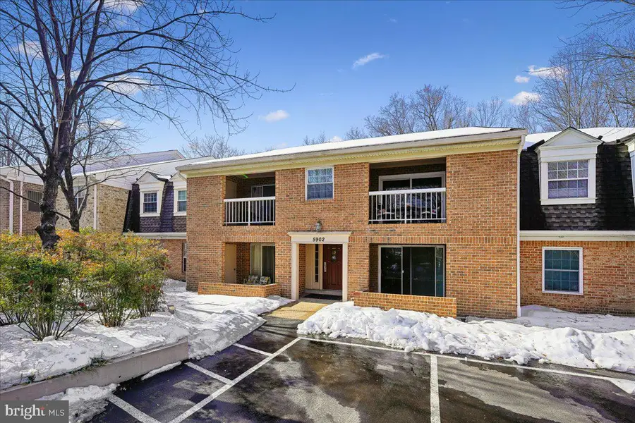 5902 Cove Landing Rd #304, Burke, VA 22015 - #2