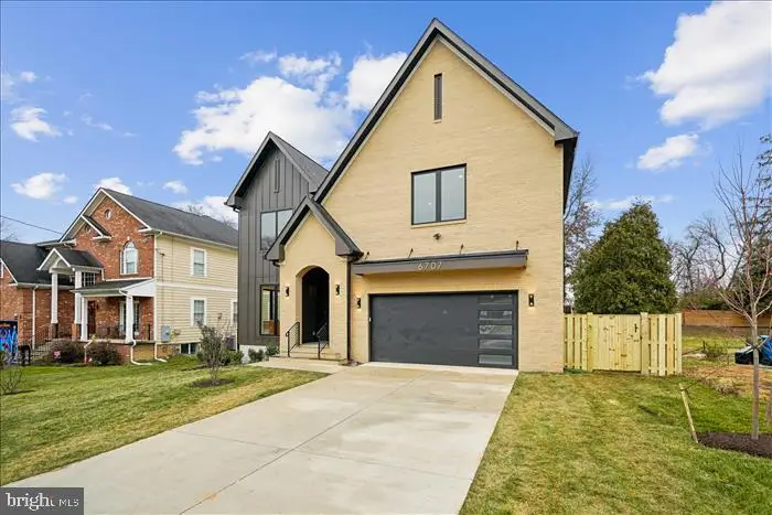 6707 Hallwood Ave, Falls Church, VA 22046 - #2