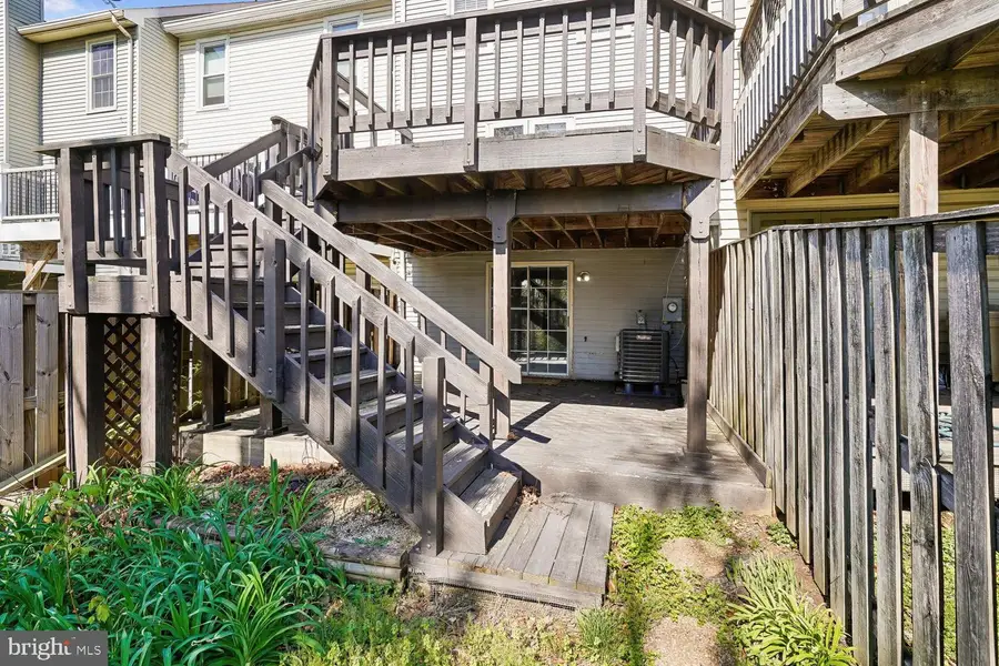 14033 Betsy Ross Ln, Centreville, VA 20121 - #3