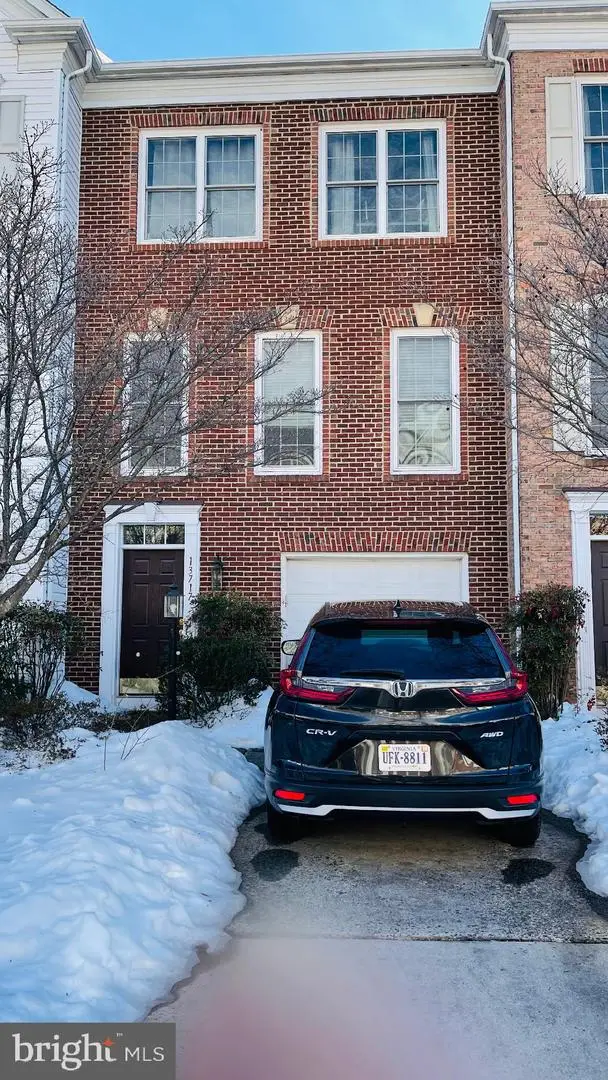 13717 Maple Sugar Ln, Herndon, VA 20171 - #1