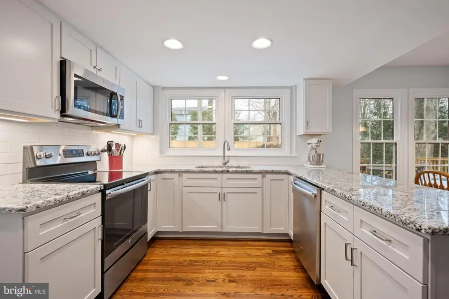 1374 Rock Chapel Rd, Herndon, VA 20170 - #3