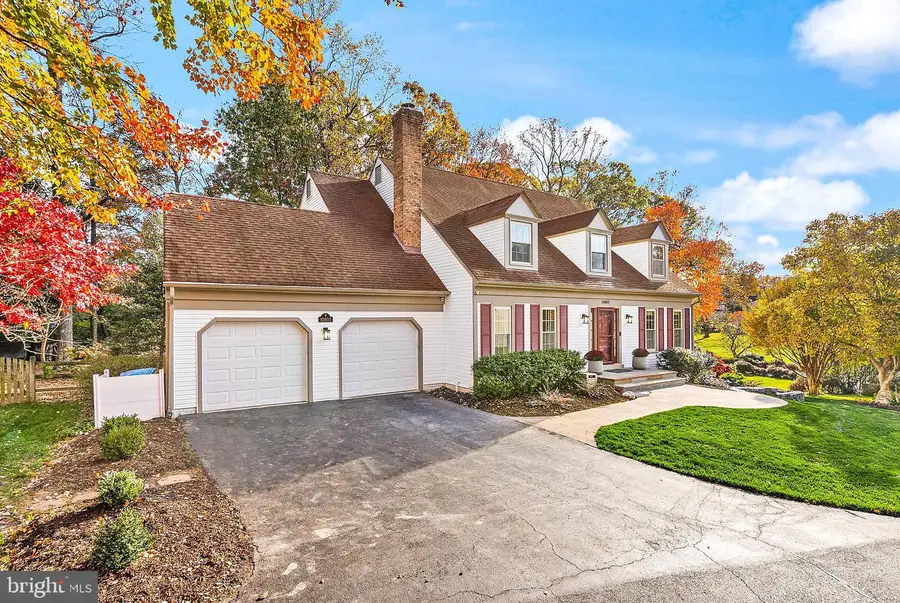 10803 Steven Lee Ct, Fairfax, VA 22032 - #2