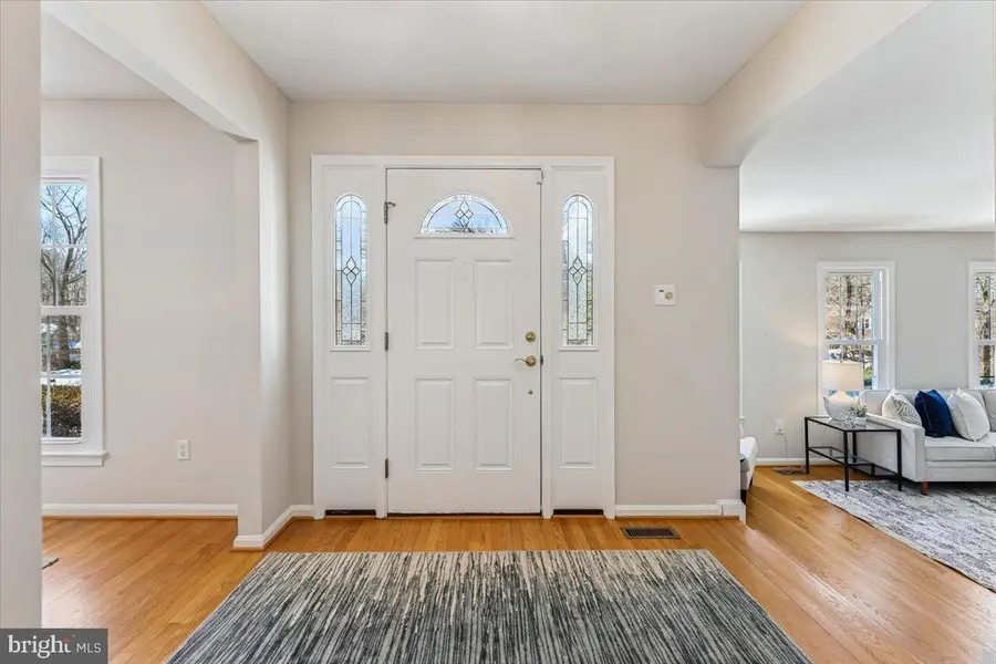 3105 Miller Heights Rd, Oakton, VA 22124 - #2