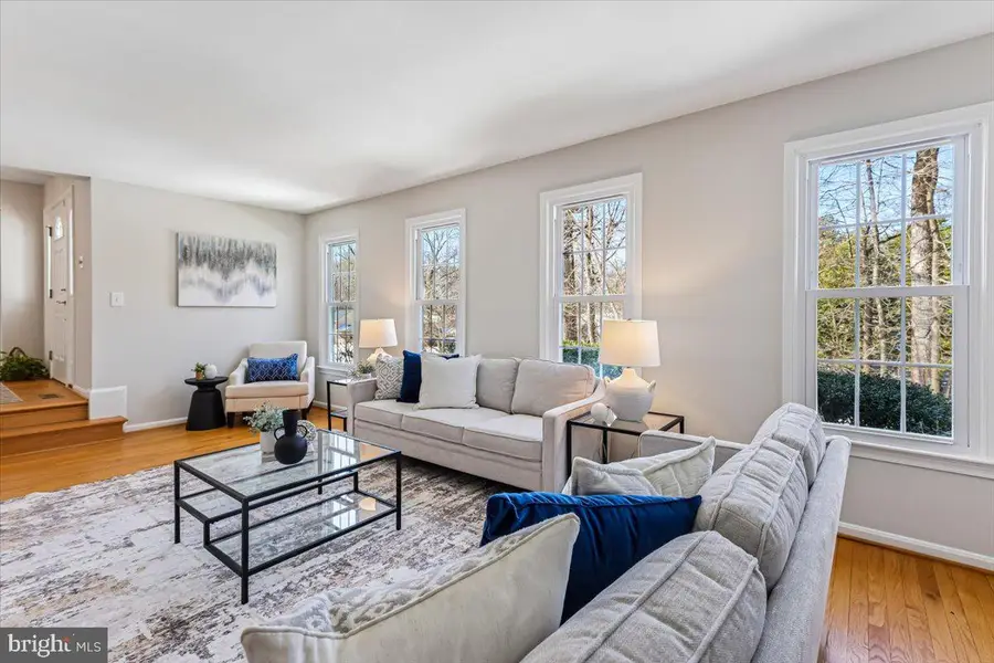 3105 Miller Heights Rd, Oakton, VA 22124 - #3