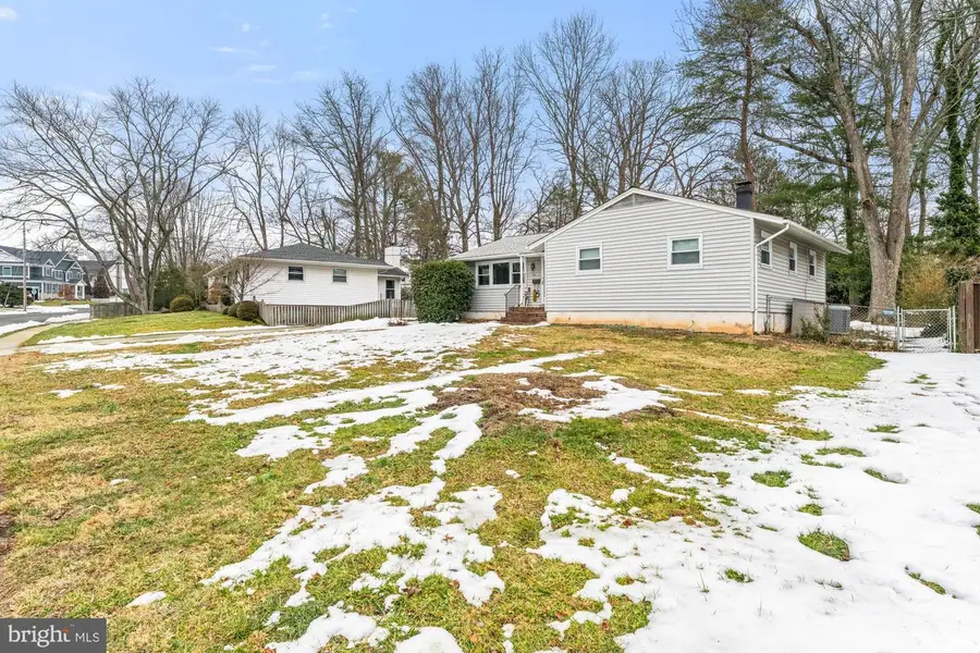 606 Meadow Ln Sw, Vienna, VA 22180 - #3