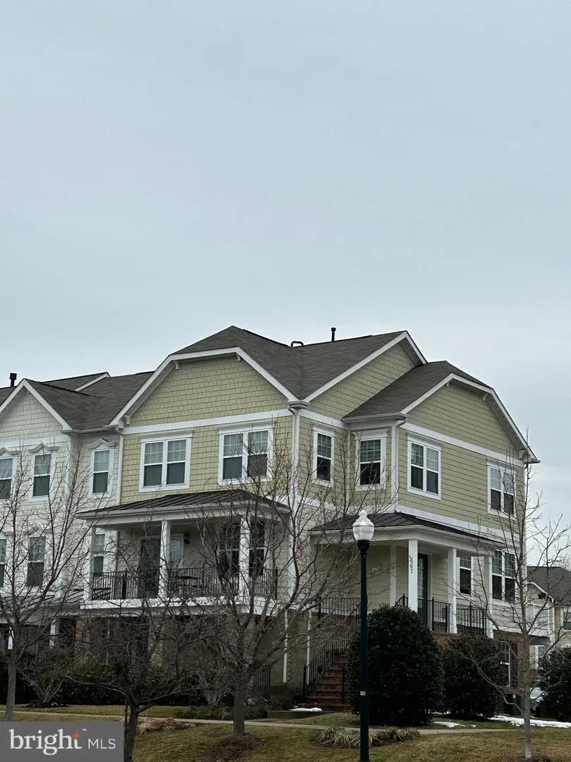 567 Van Buren St, Herndon, VA 20170 - #1