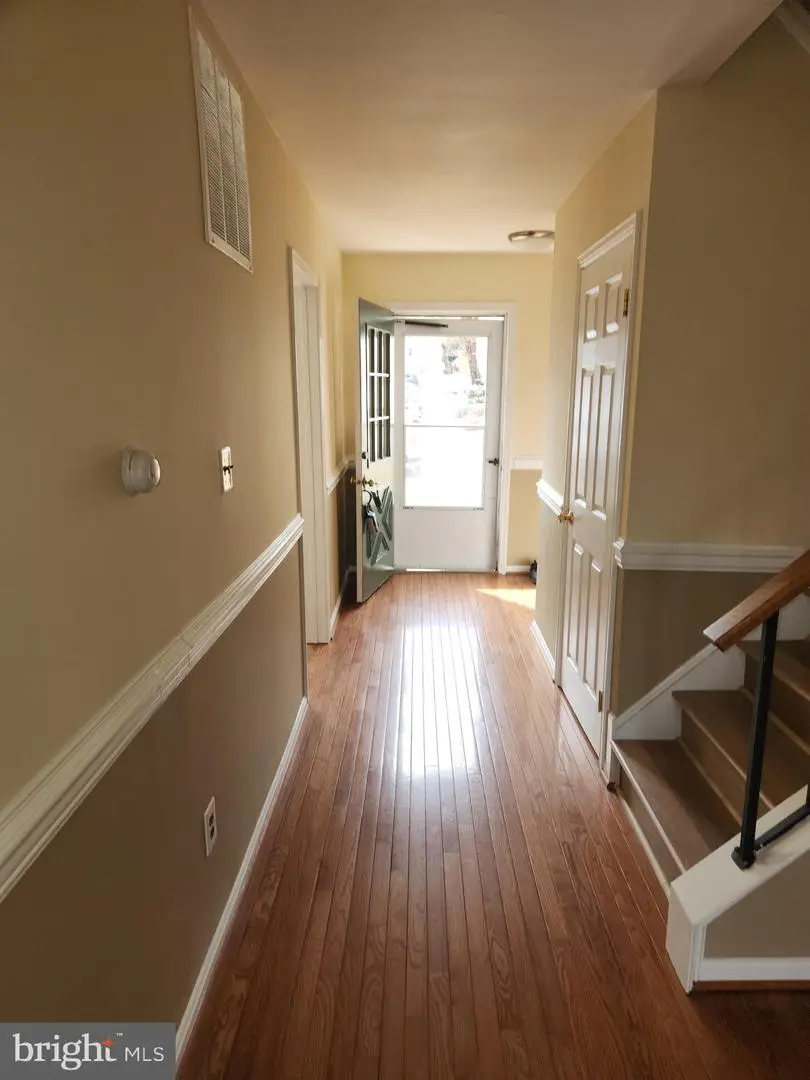 5422 Long Boat Ct, Fairfax, VA 22032 - #1