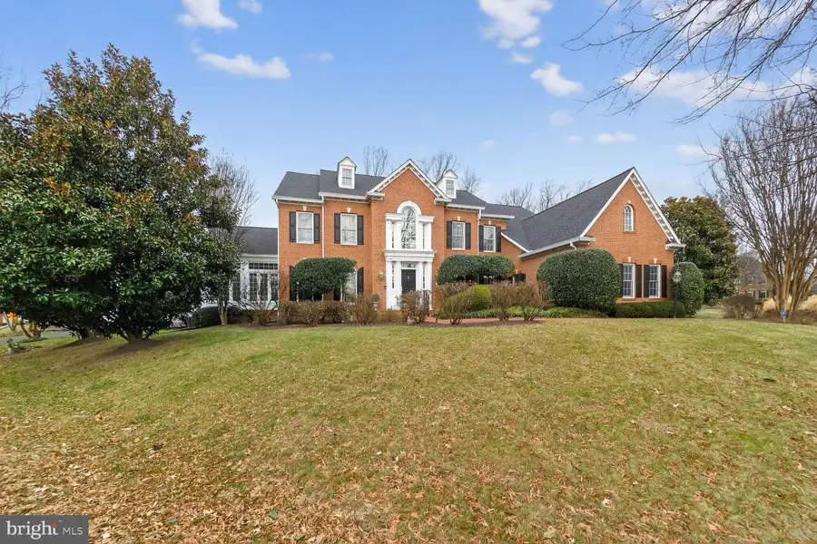 11588 Cedar Chase Rd, Herndon, VA 20170 - #2