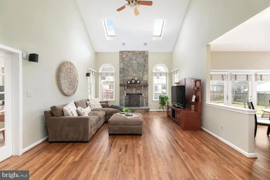 3515 Broadrun Dr, Fairfax, VA 22033 - #2