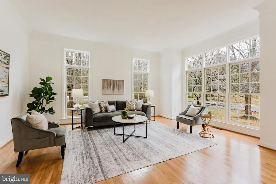 3757 Tennis Ct, Falls Church, VA 22041 - #3