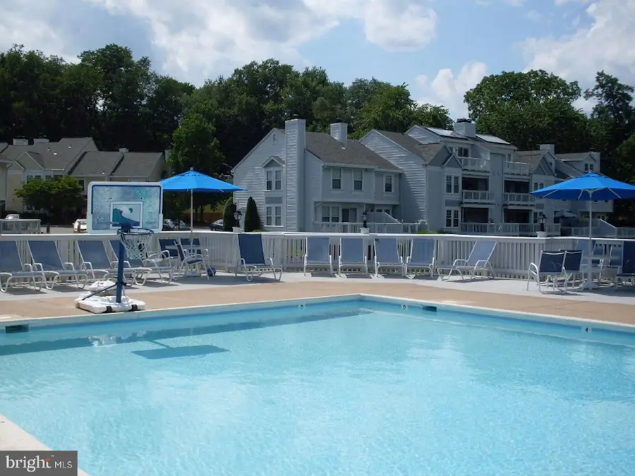 3322 Lakeside View Dr #3-3, Falls Church, VA 22041 - #3