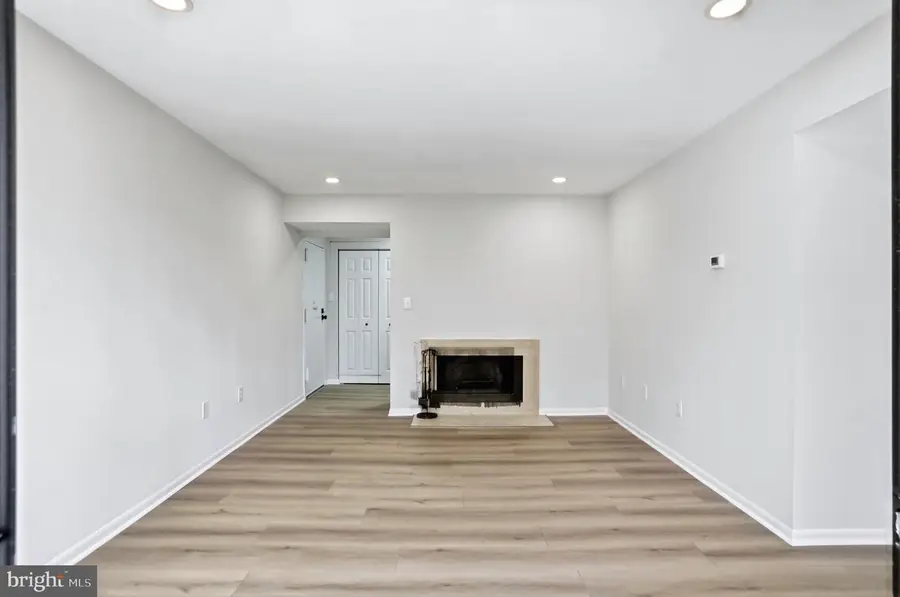 11731 Ledura Ct #201, Reston, VA 20191 - #3