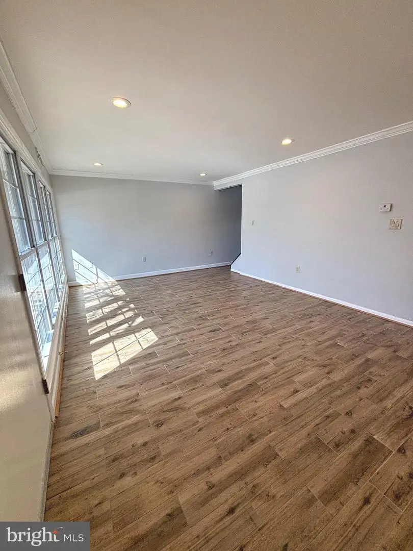 7800 Winona Ct, Annandale, VA 22003 - #2