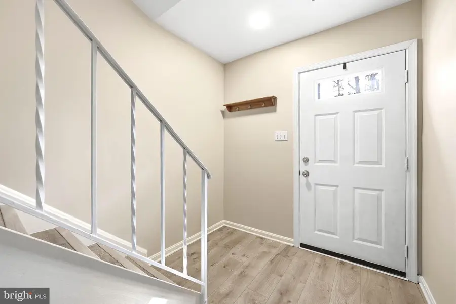 5844 Kara Pl, Burke, VA 22015 - #3