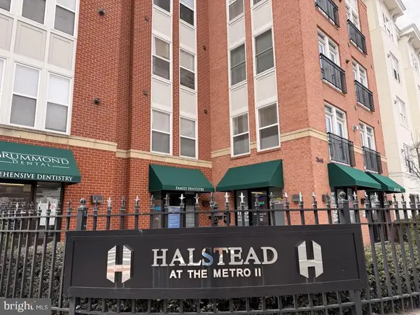 2665 Prosperity Ave #104, FAIRFAX, VA 22031