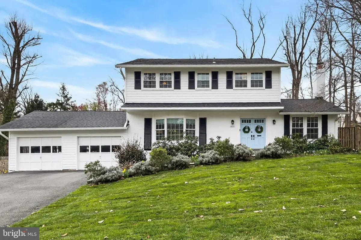 6621 Kerns Rd, Falls Church, VA 22042 - #1