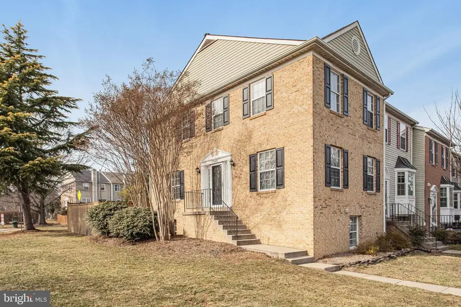 7945 Gunston Woods Pl, Lorton, VA 22079 - #2