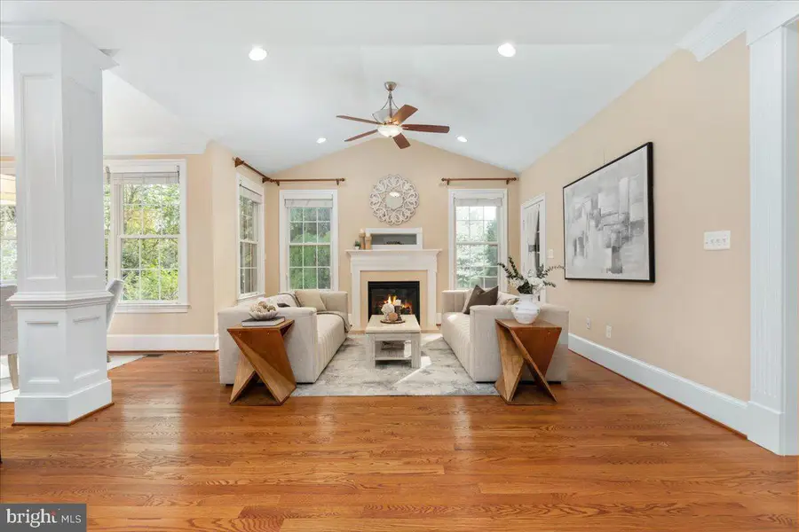 3003 Beechwood Ln, Falls Church, VA 22042 - #3