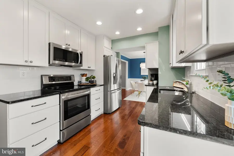 9078 Brook Ford Rd, Burke, VA 22015 - #2