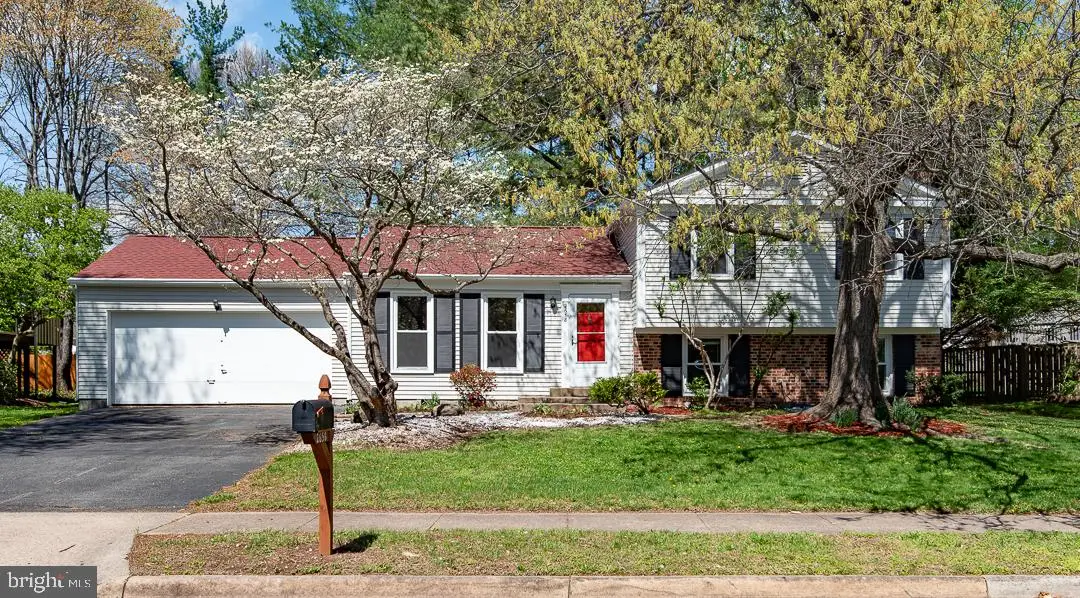 2658 Fanieul Hall Ct, Herndon, VA 20171 - #1